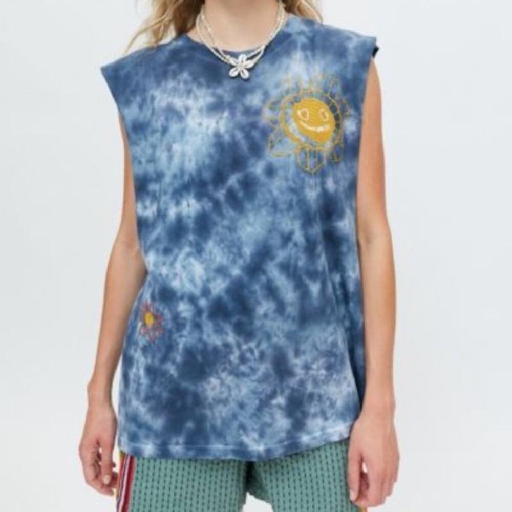 Urban Outfitters Kimchi Blue Sunshine Muscle Tee